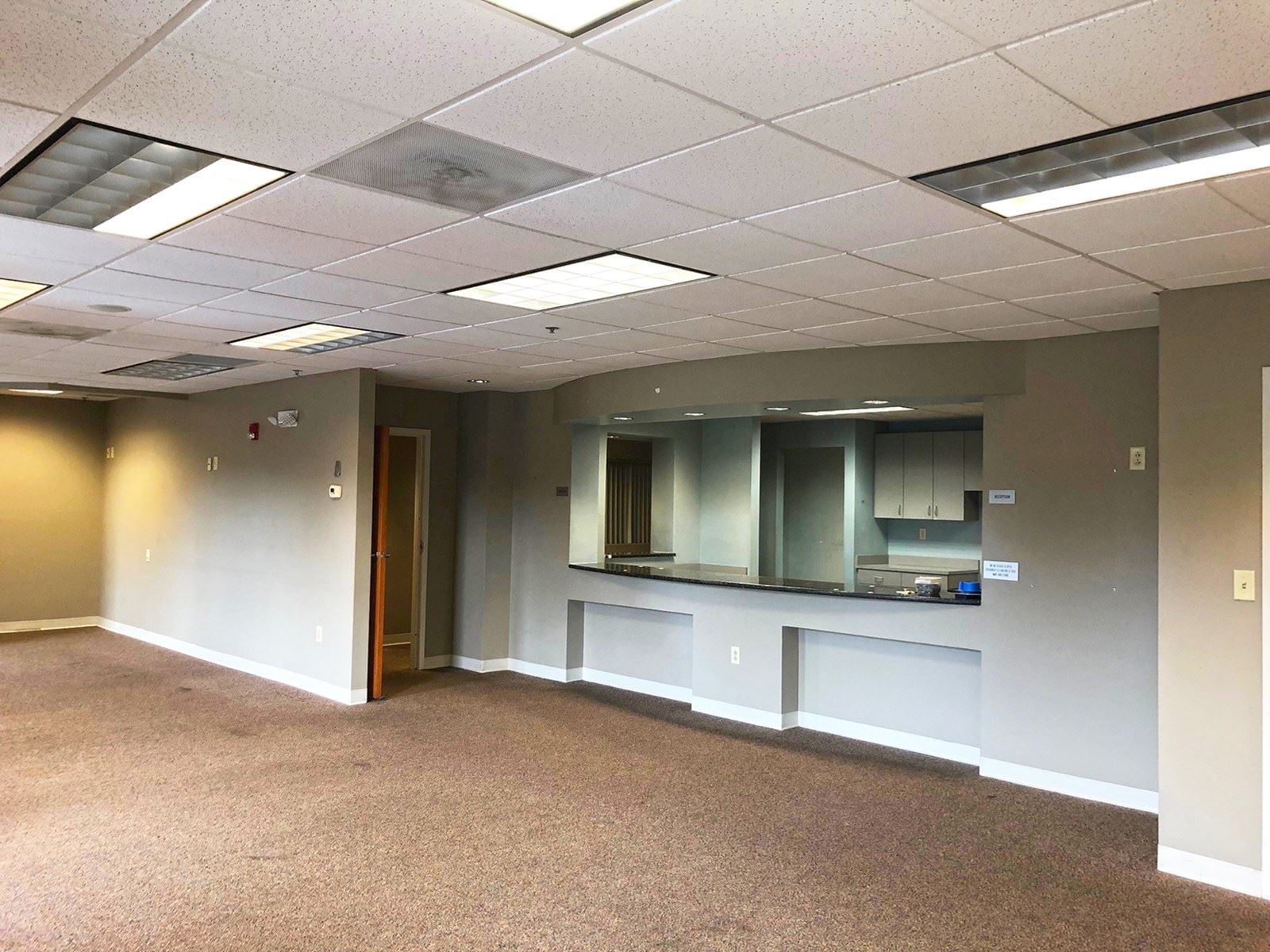 9CranbrookDr_pic_inside 1