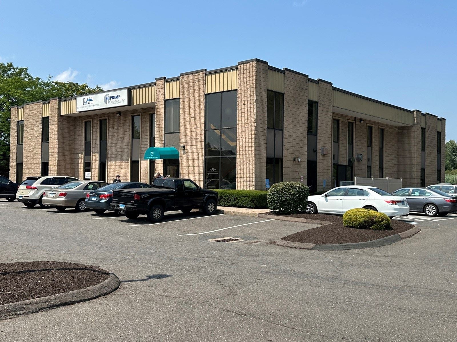 9 Cranbrook Blvd_pic IMG_3352