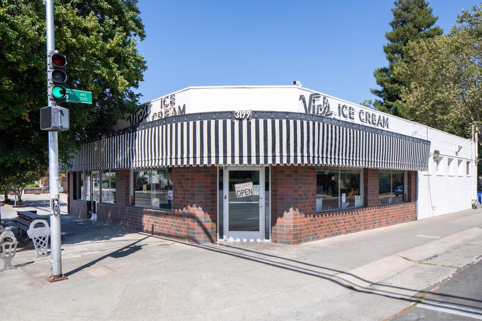 Exterior_55D42255 copy