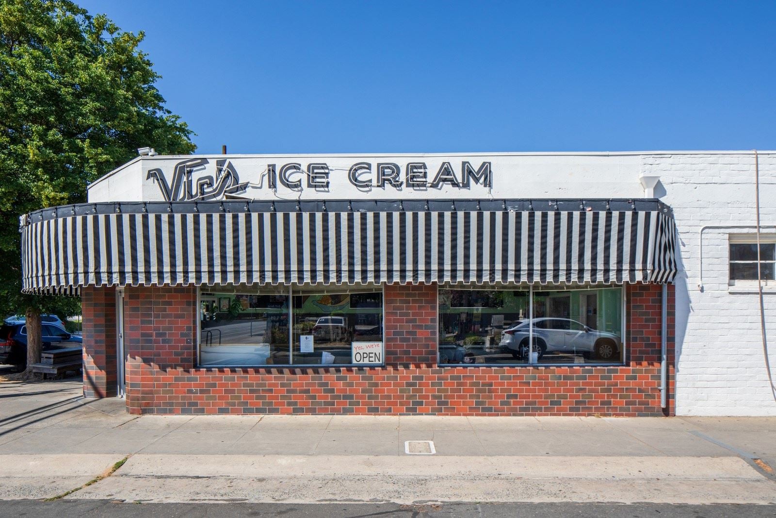 Exterior_55D42270 copy