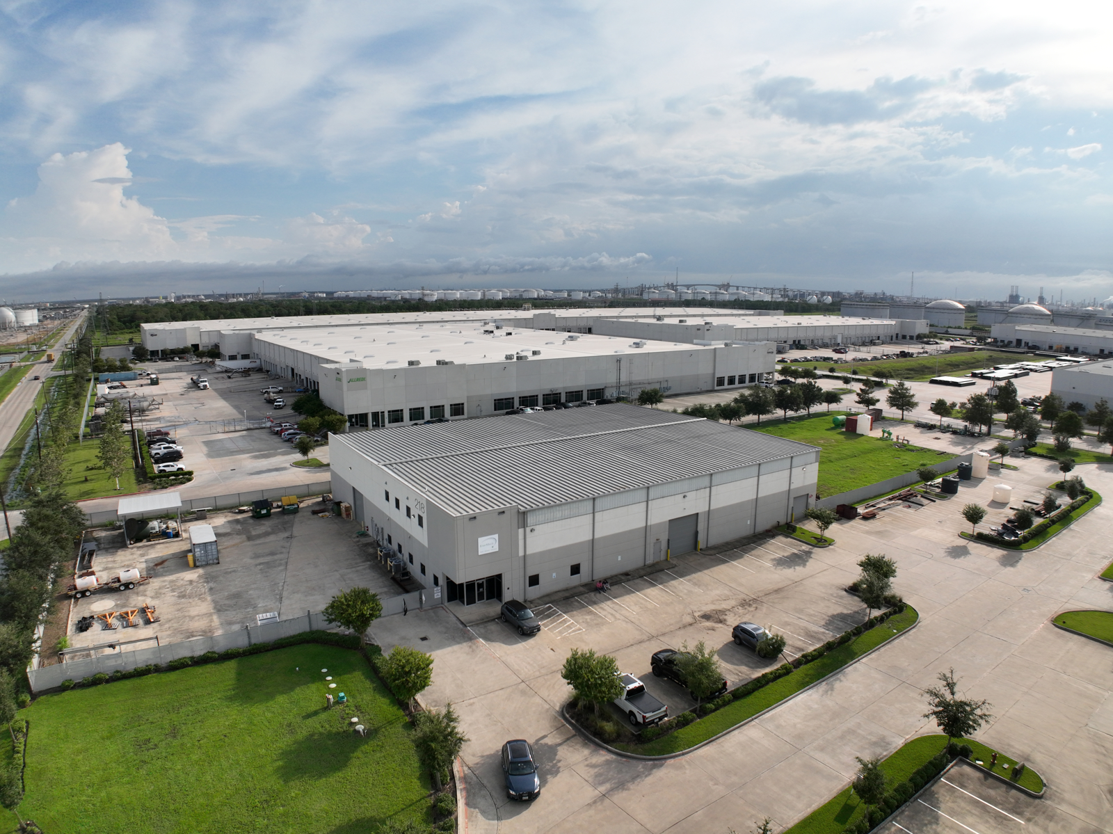 Industrial in Pasadena, TX - photo 1 - Pasadena, TX