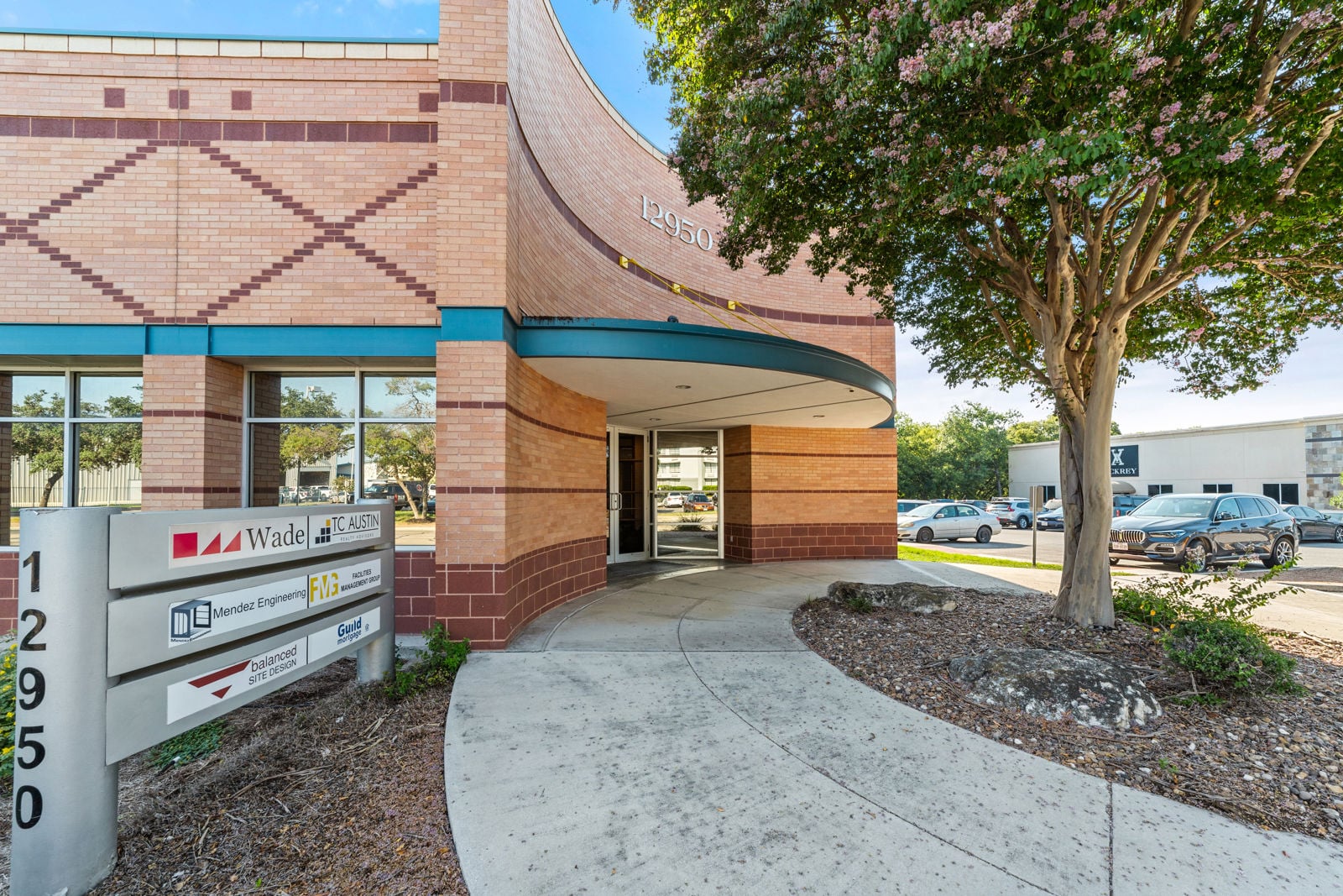 Wade Office Building 12950 Country Parkway - Image 17