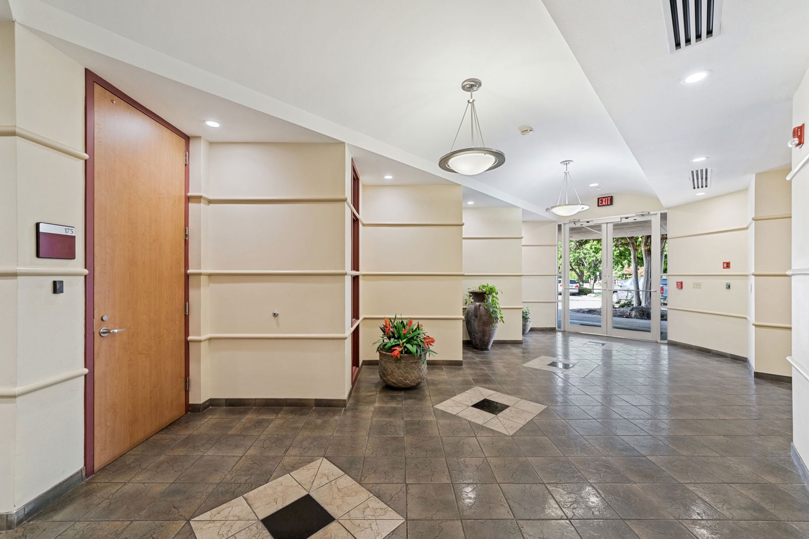 Wade Office Building 12950 Country Parkway - Image 14