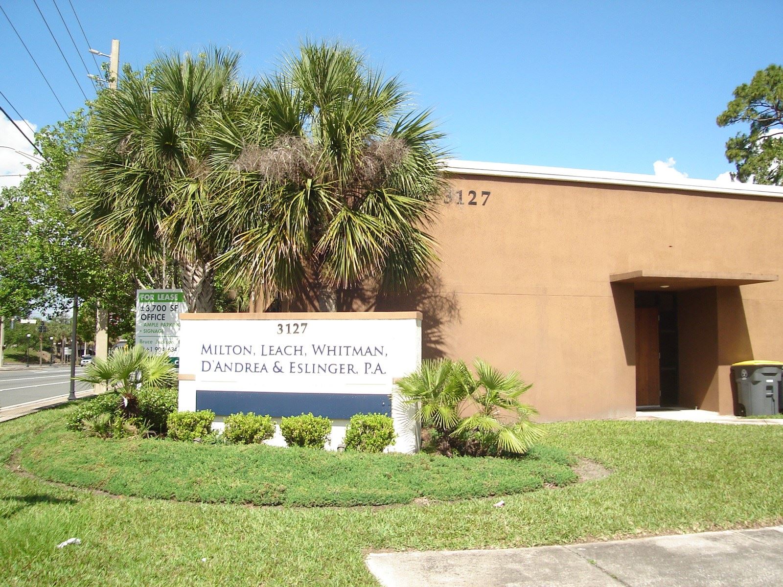 monument signage.JPG