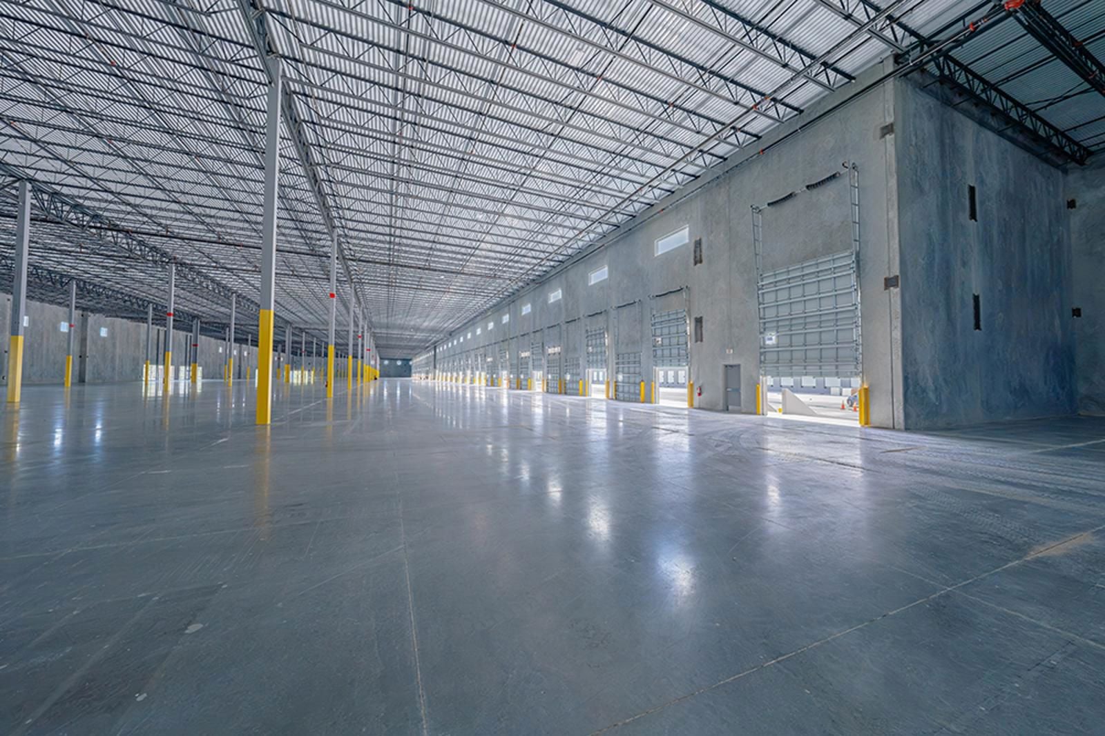 Interior_B3-RaceTrackLogistics_S2_2