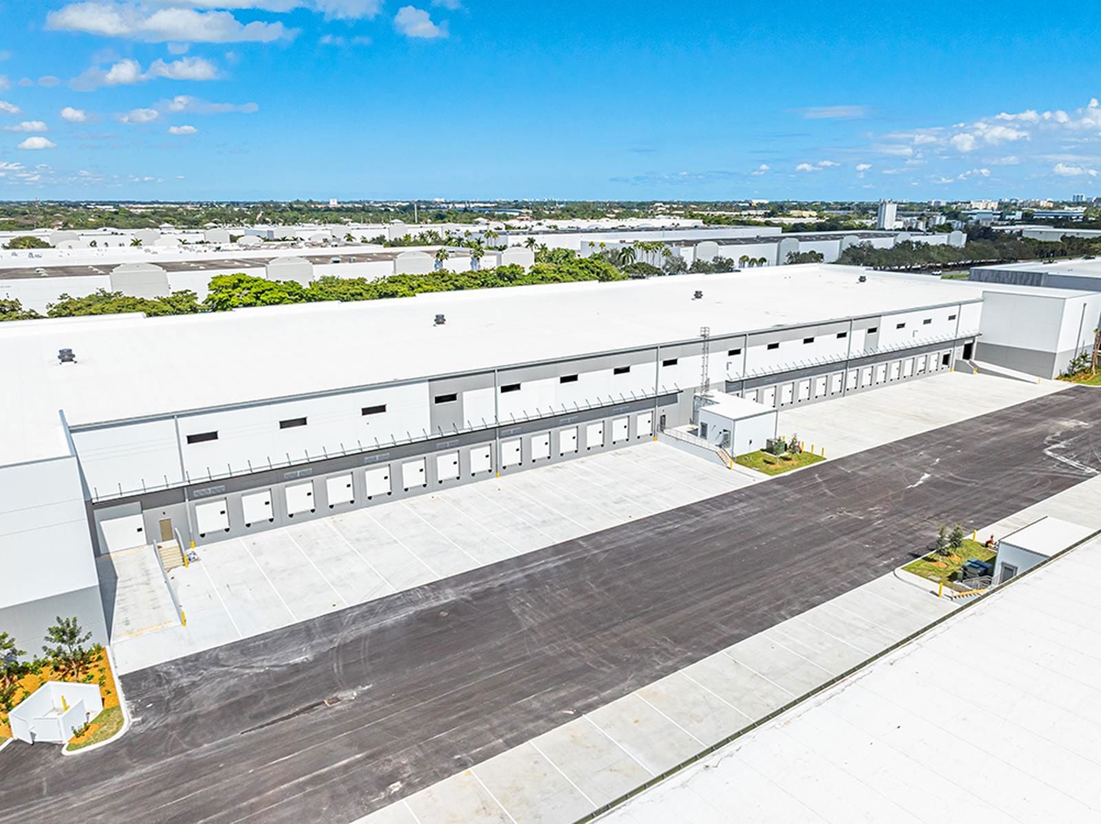 Aerial_B1-RaceTrackLogistics_S3_5