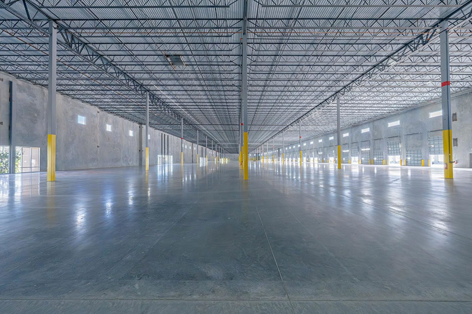 Interior_B3-RaceTrackLogistics_S2_3