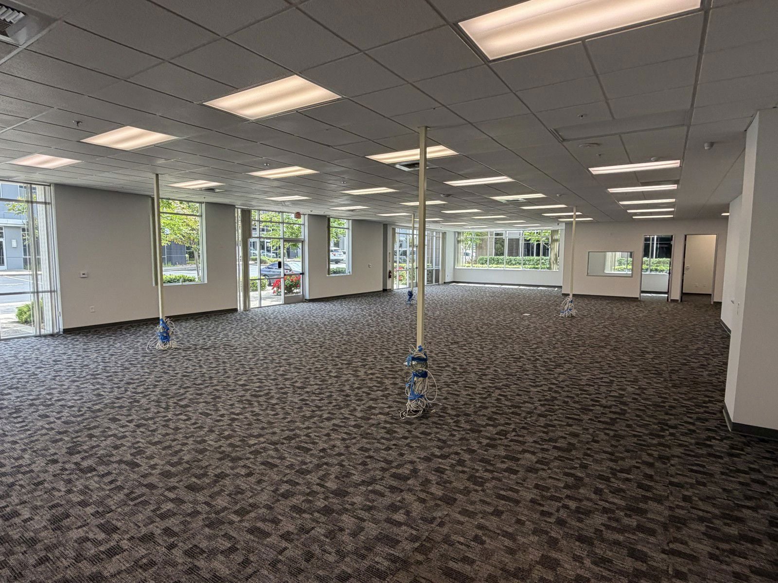 Interior Photo #8