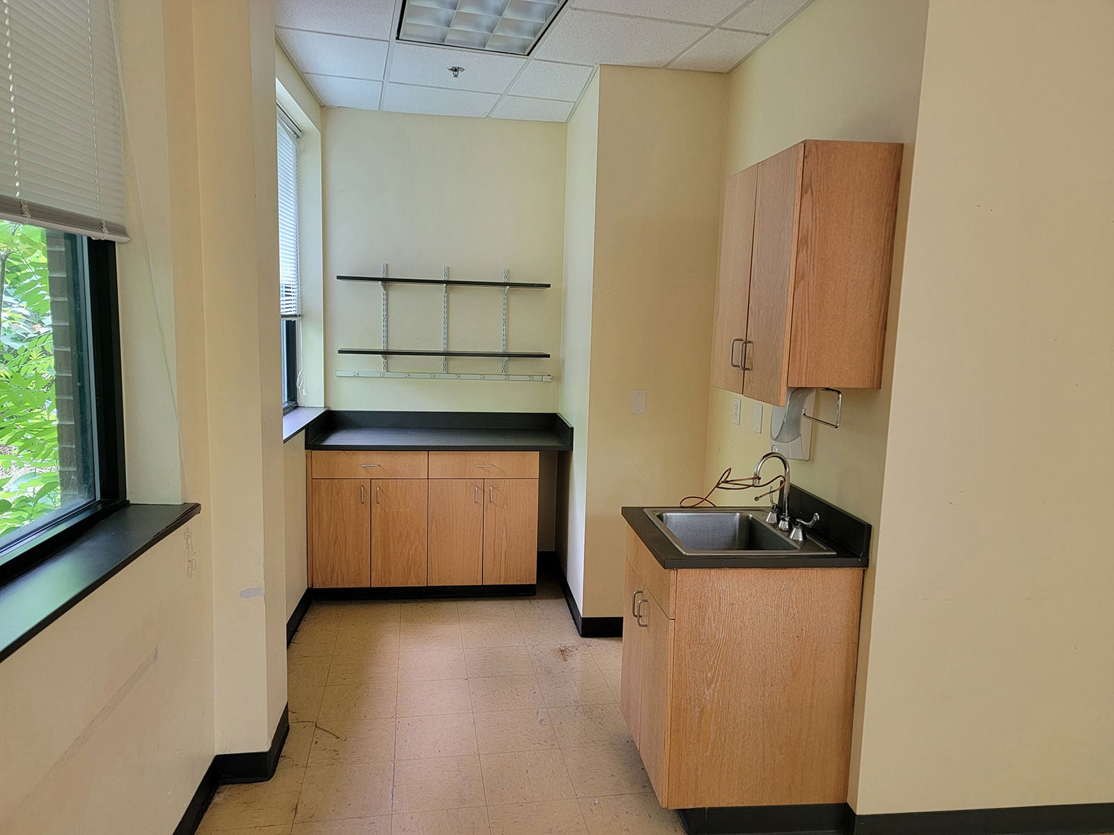 2432 N Triphammer_05_1600px