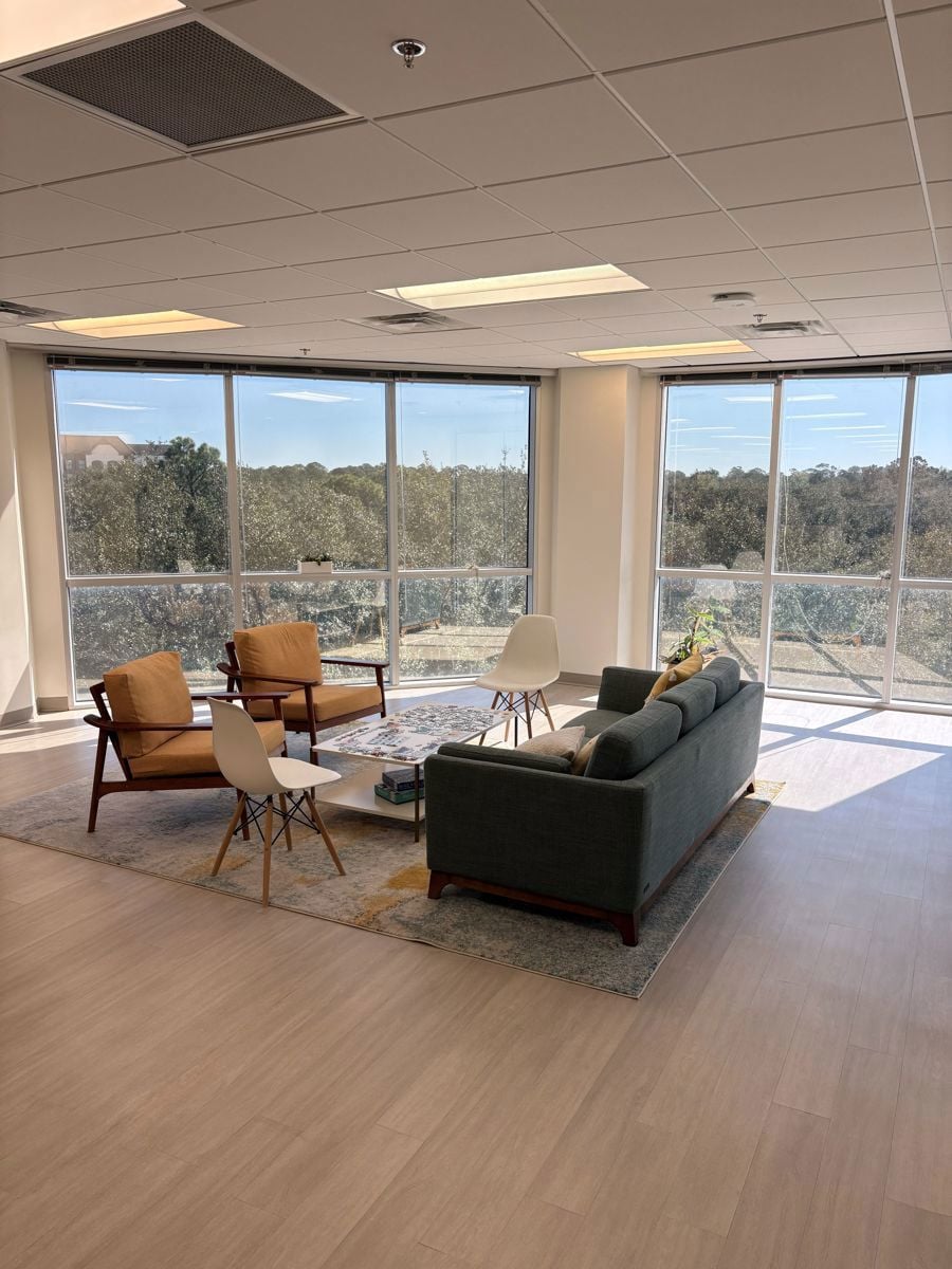 Pondry open lobby IMG_2937