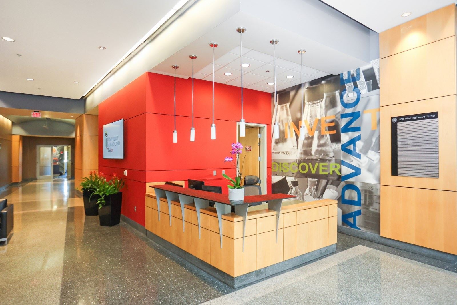 800&801WBaltimore-Lobby-3
