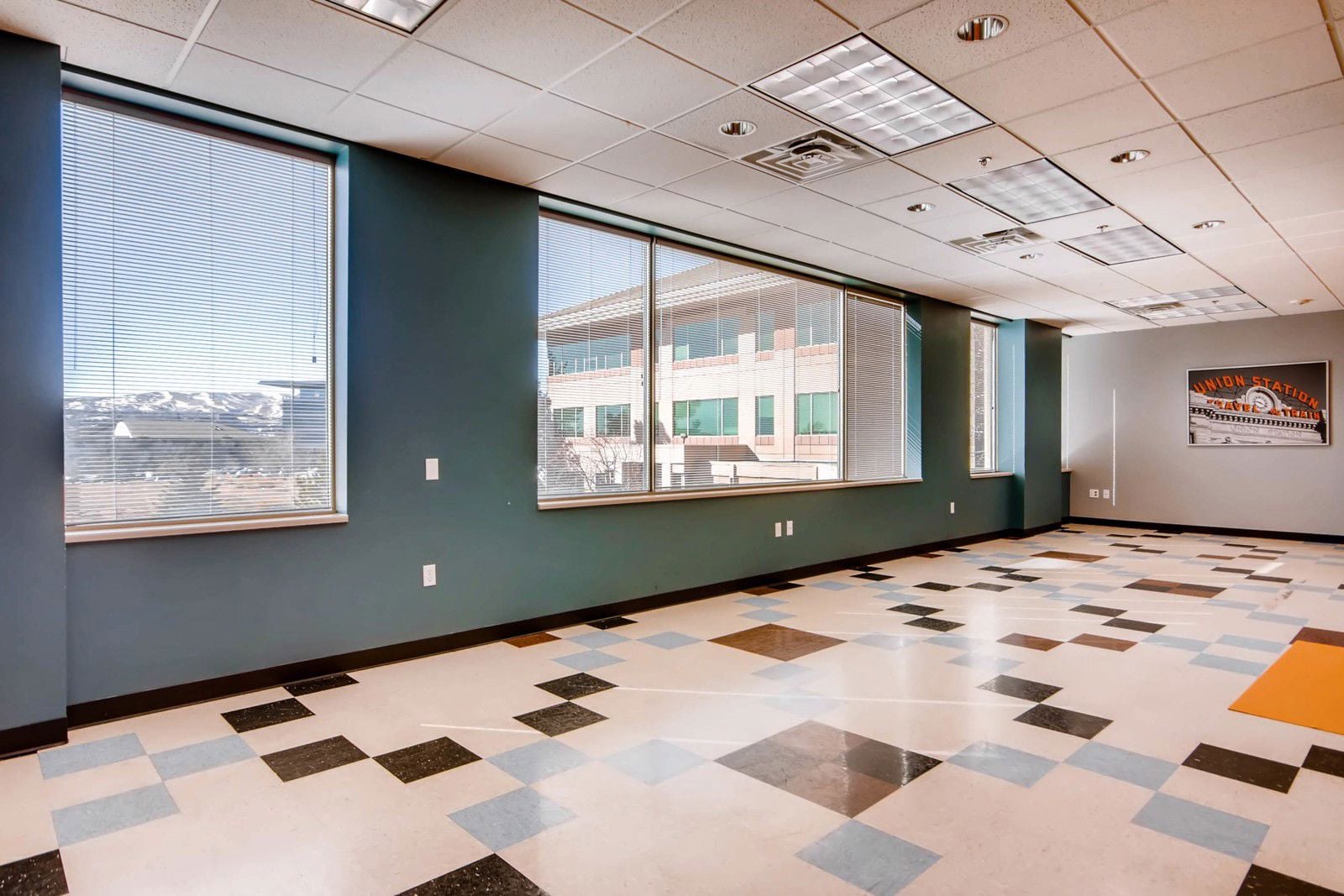 1402314033 Denver West Parkway-print-025-13-Yoga-2700x1800-300dpi