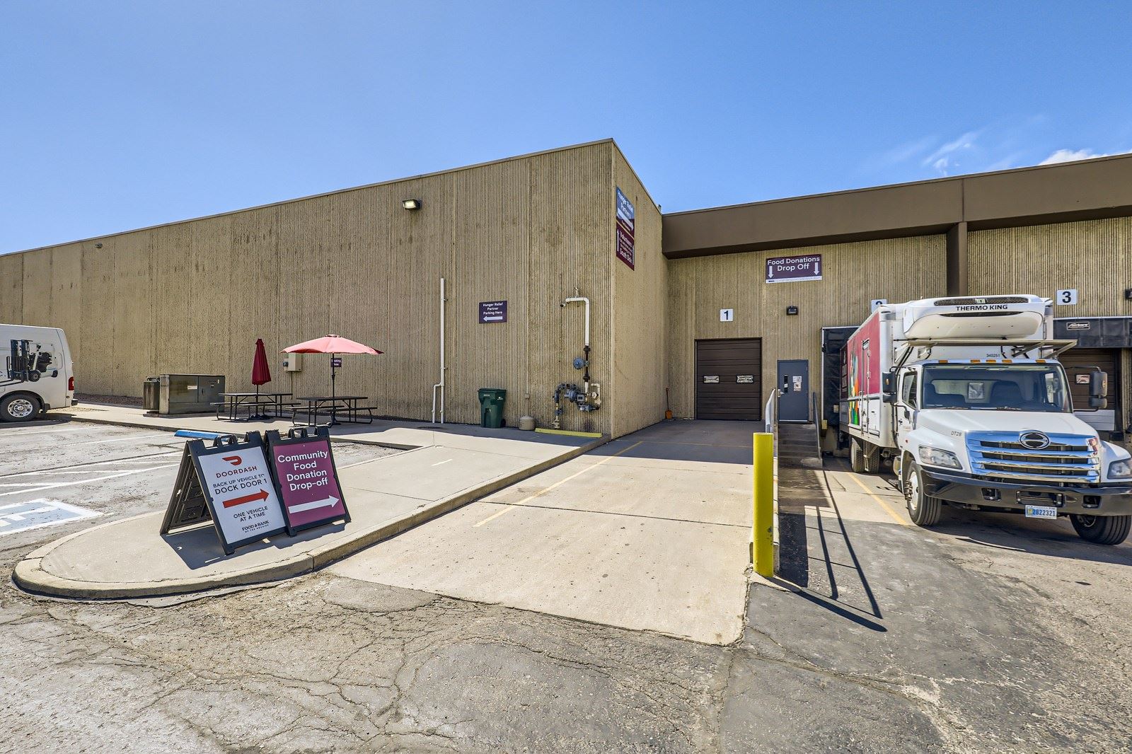 10700 E. 45th Ave - Print Quality - 011 - 15 Loading Dock