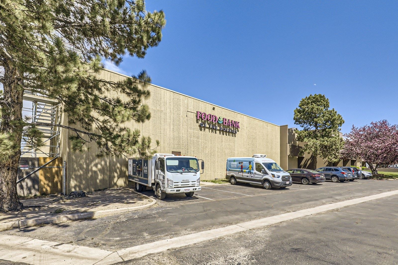 10700 E. 45th Ave - Print Quality - 003 - 04 Exterior