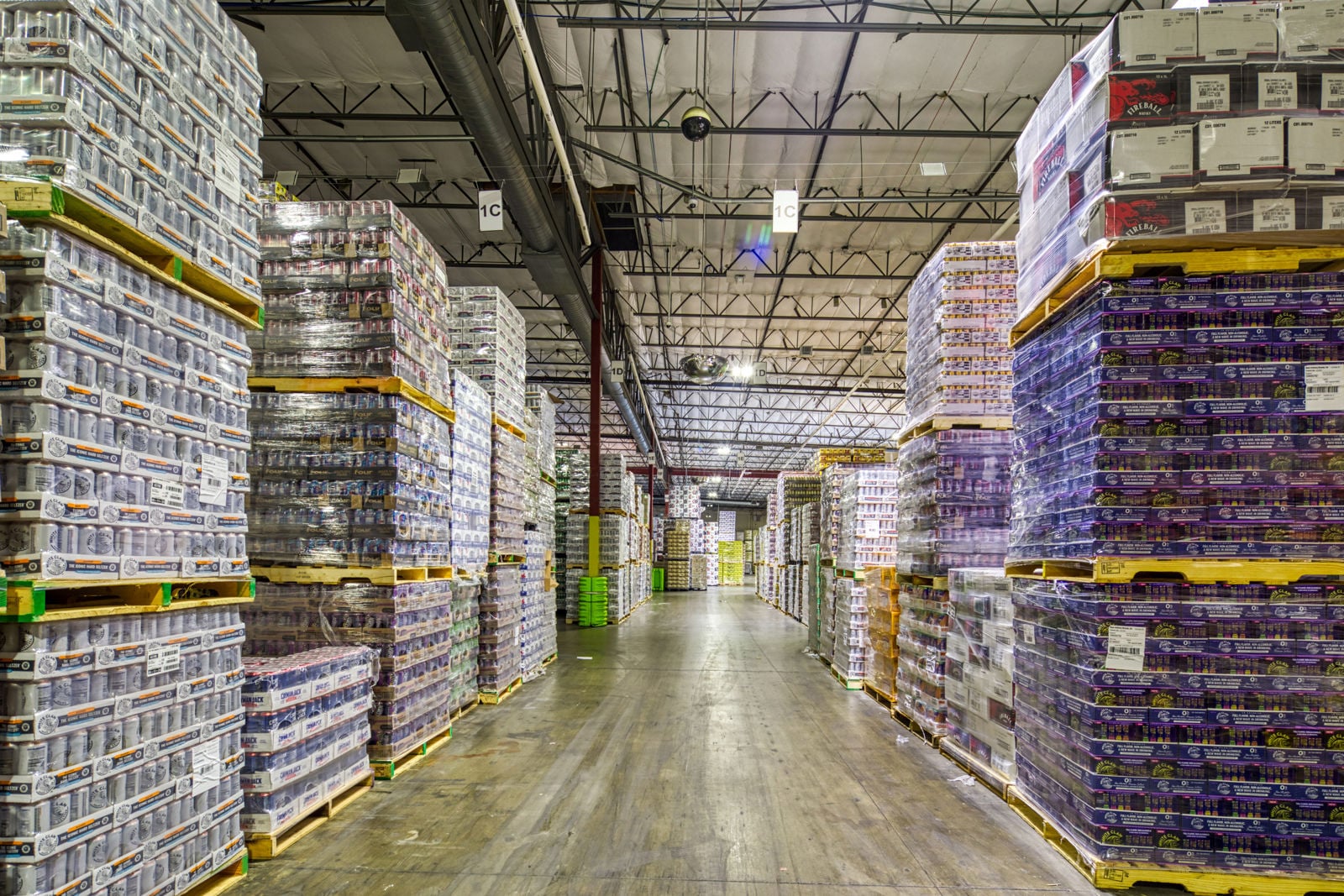 Interior_Warehouse_55D43303_HDR