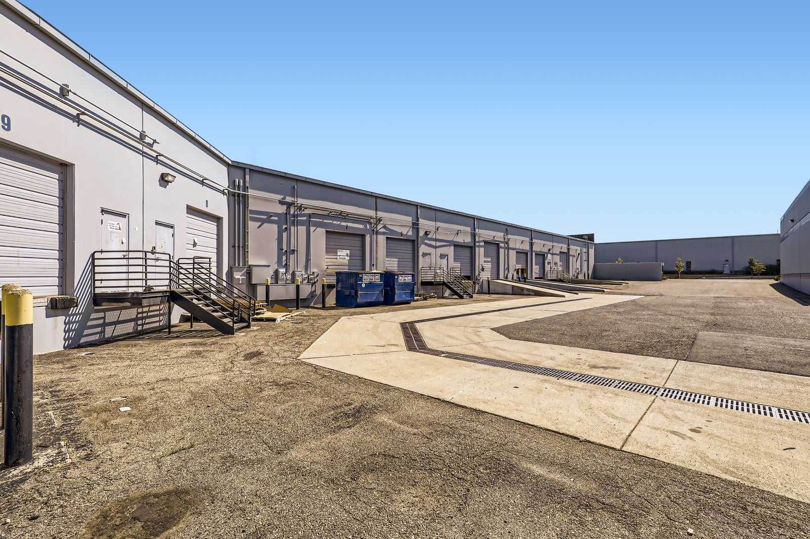 3250 Quentin St 3251 Revere St - Print Quality - 003 - 08 Exterior