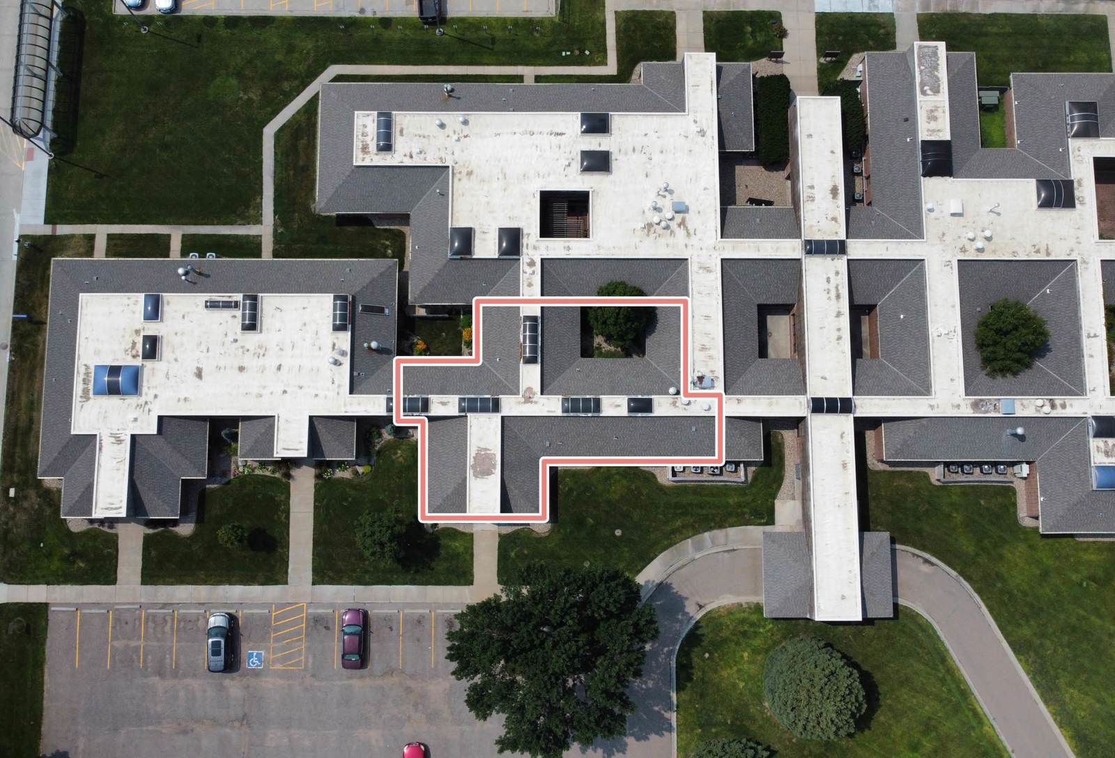 908 North Howard Avenue - Image 10