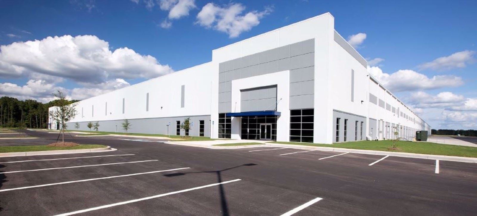 Lambert Farms bldg.JPG