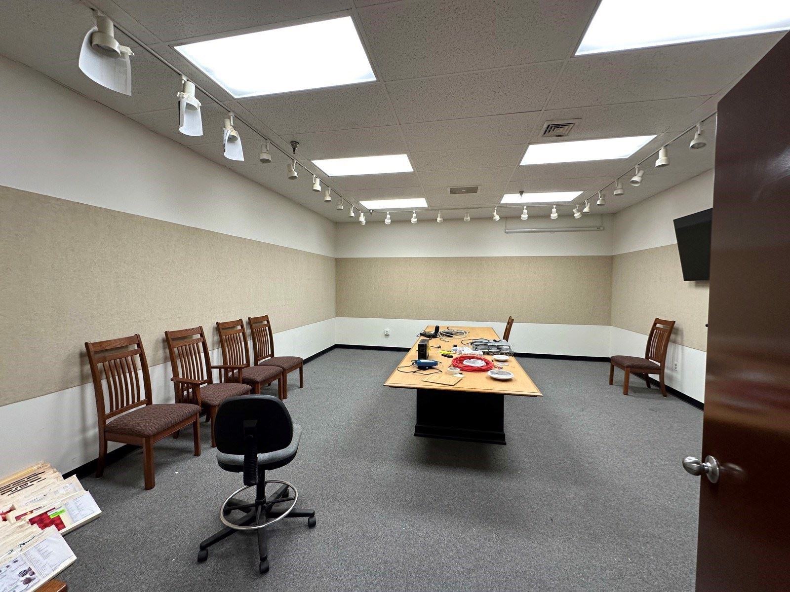 80 Progress Ave_interior_pic 3