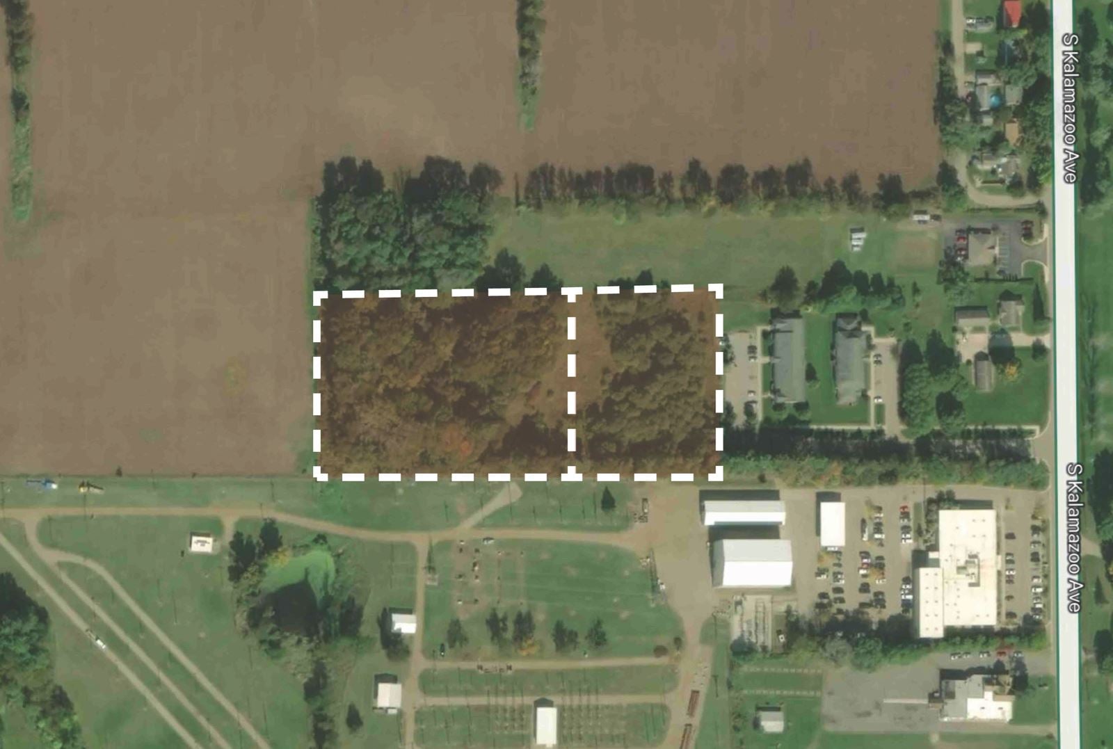 Pages from Marshall - 41 & 412 Fairway Meadows Dr - Flyer