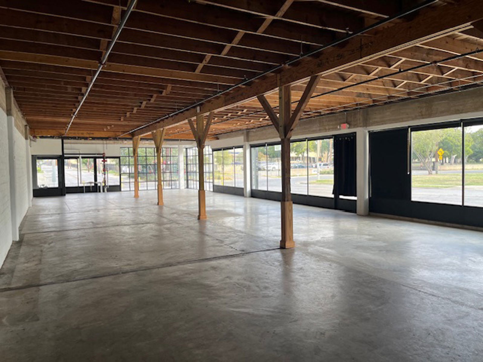 Brooklyn Square 1126 North Saint Mary's Street - Image 7