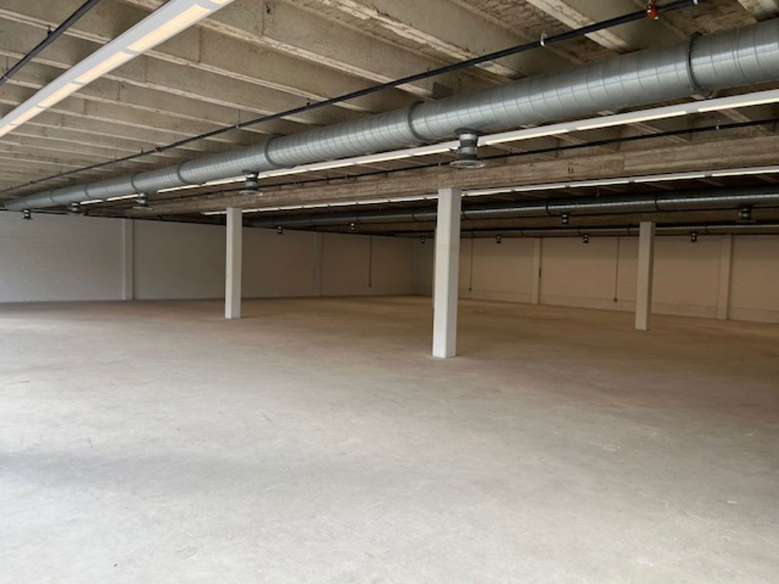 Brooklyn Square 1126 North Saint Mary's Street - Image 3