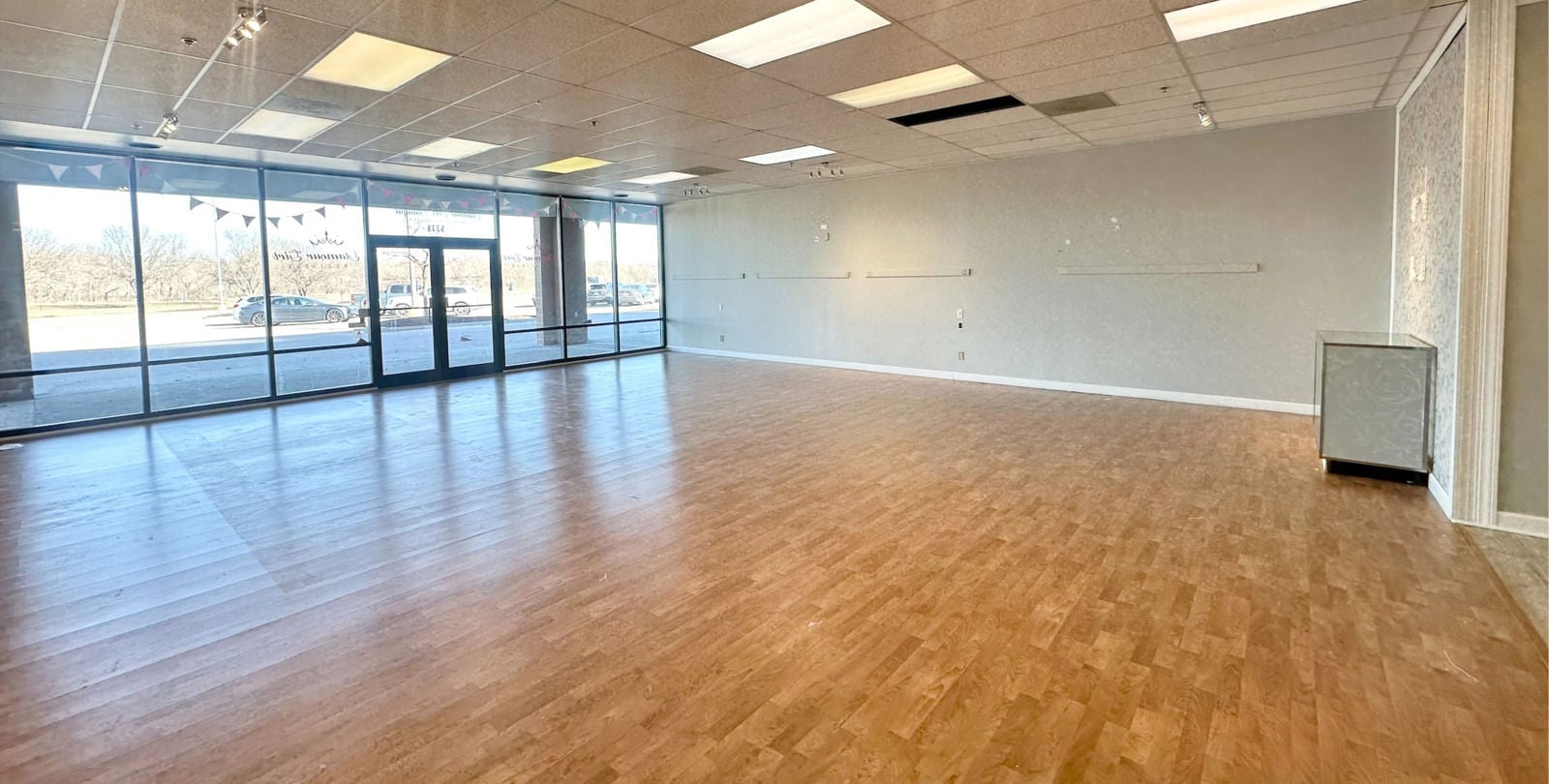 Deerfield Place Retail Space for Lease 5208 South 136th Street - Image 15