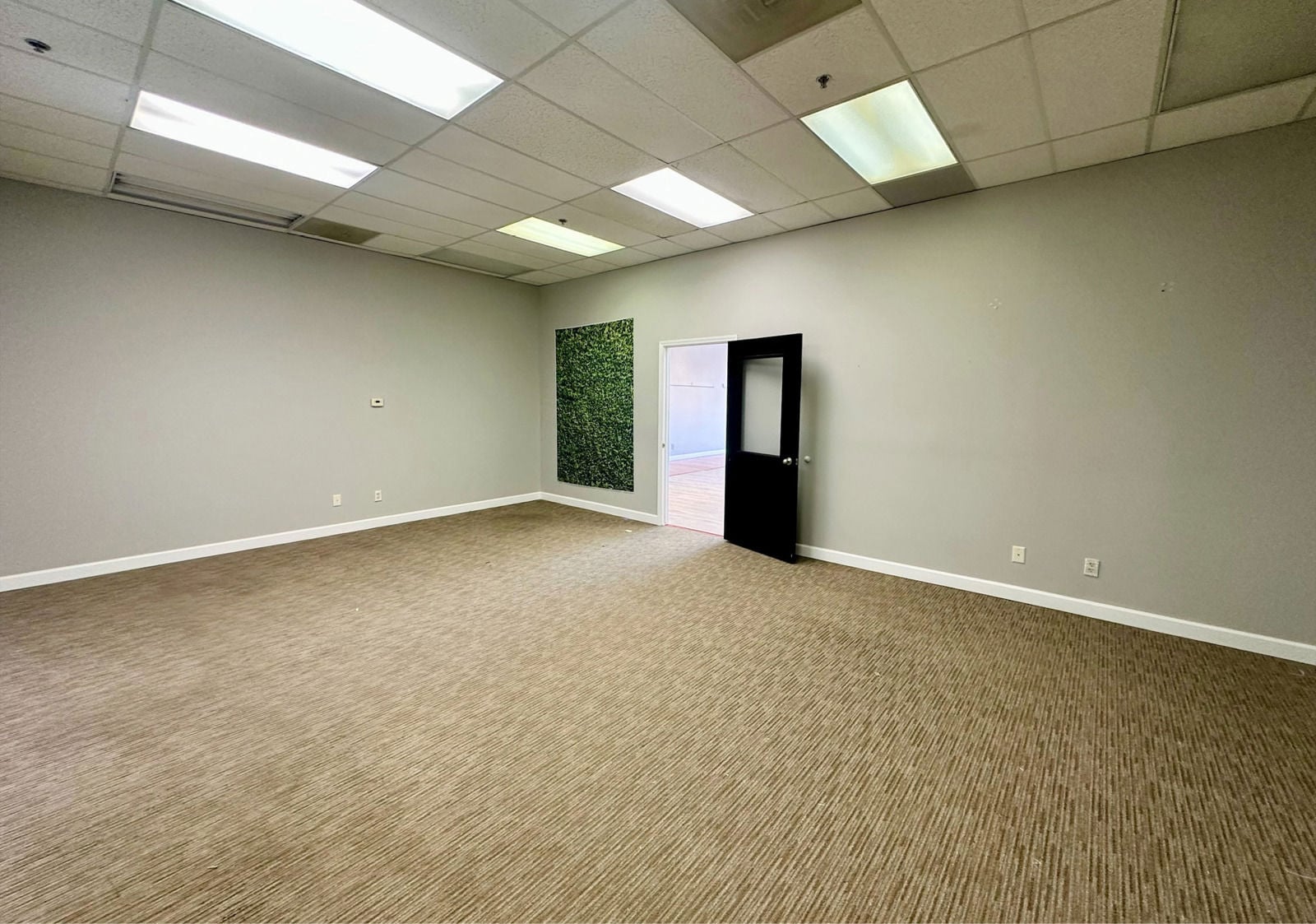 Deerfield Place Retail Space for Lease 5208 South 136th Street - Image 17