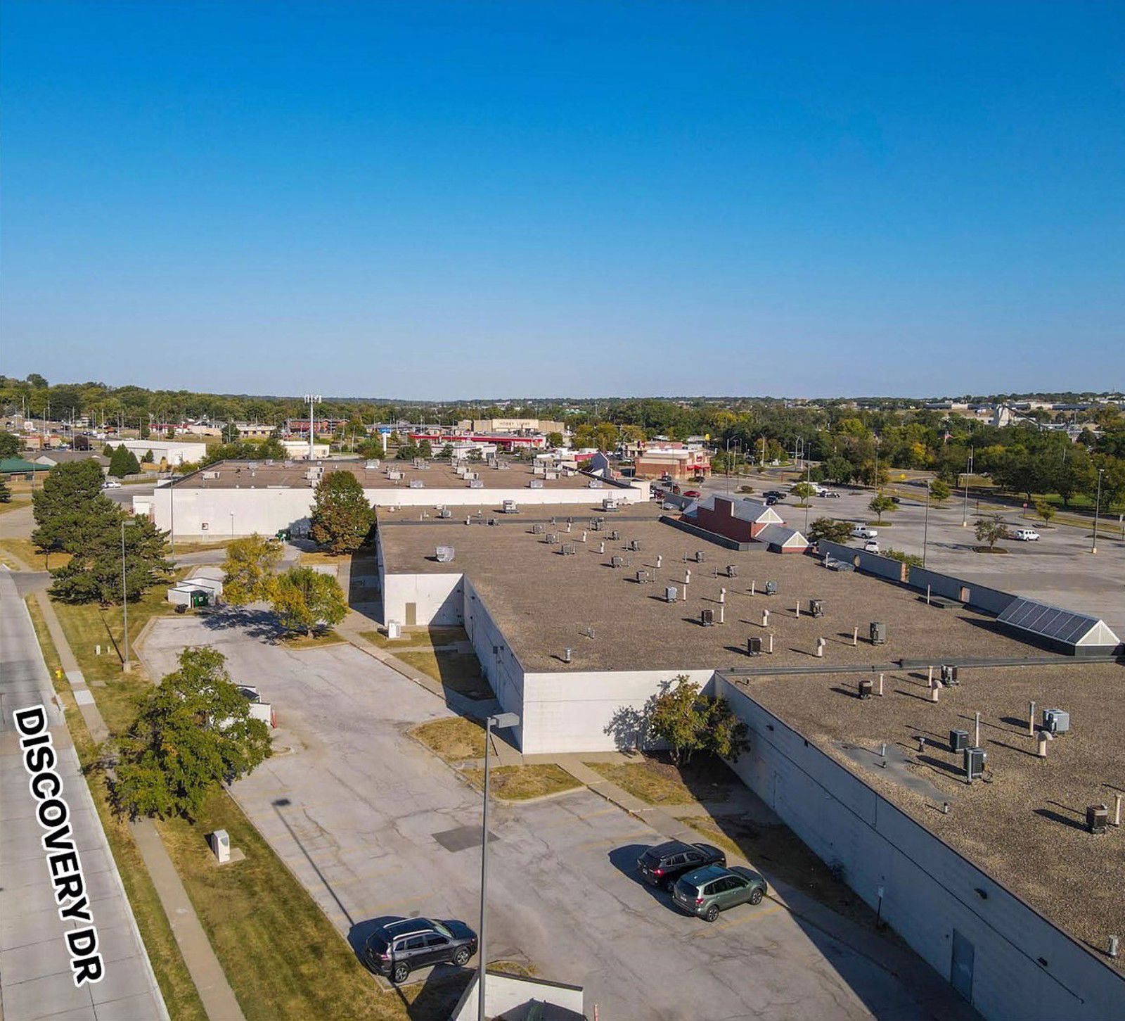 Deerfield Place Retail Space for Lease 5208 South 136th Street - Image 30