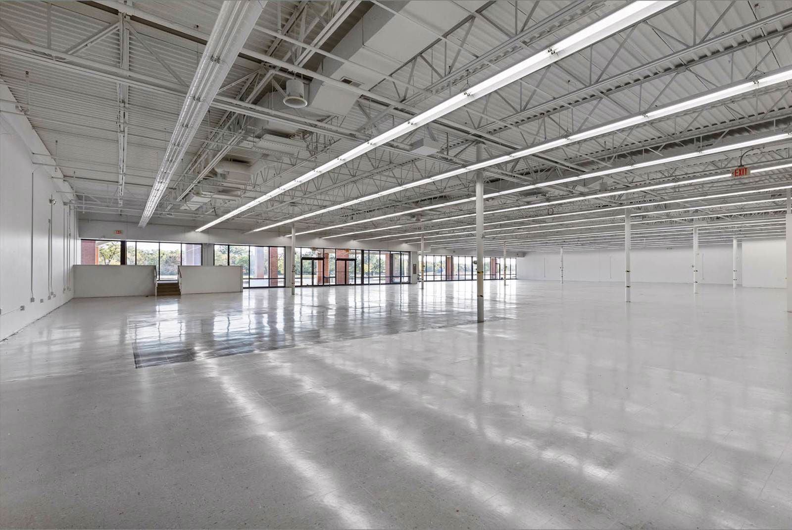 Deerfield Place Retail Space for Lease 5208 South 136th Street - Image 9