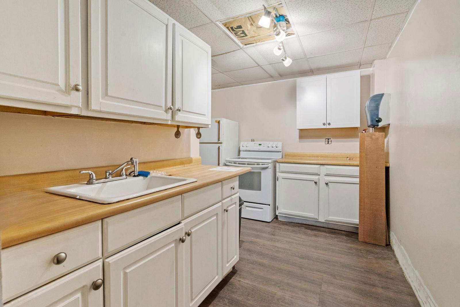 14-web-or-mls-120-dix-ave