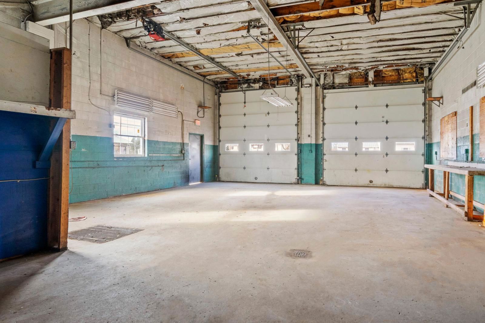 23-web-or-mls-120-dix-ave