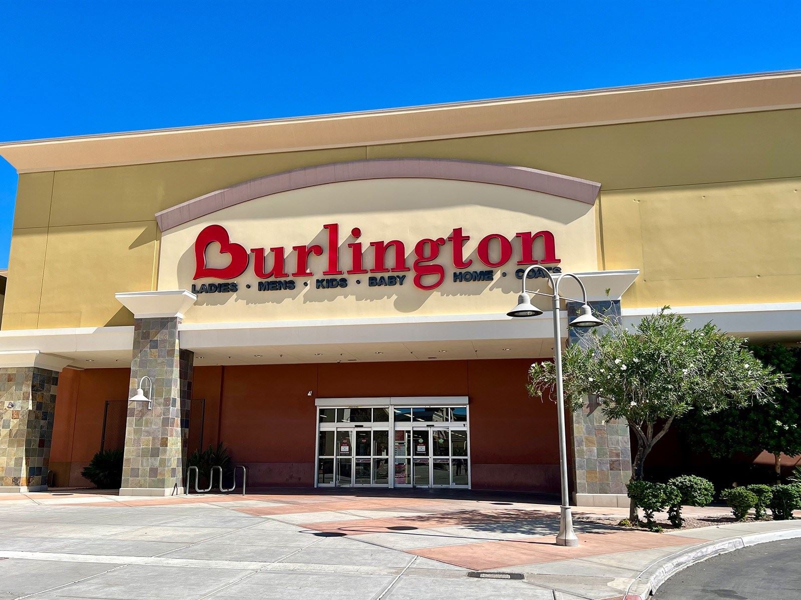 3595 E Broadway Blvd_Cover