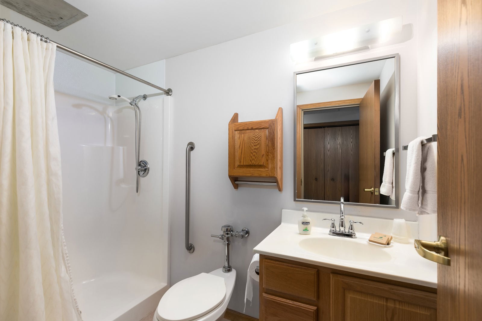 320ERipaAve-Interior-03