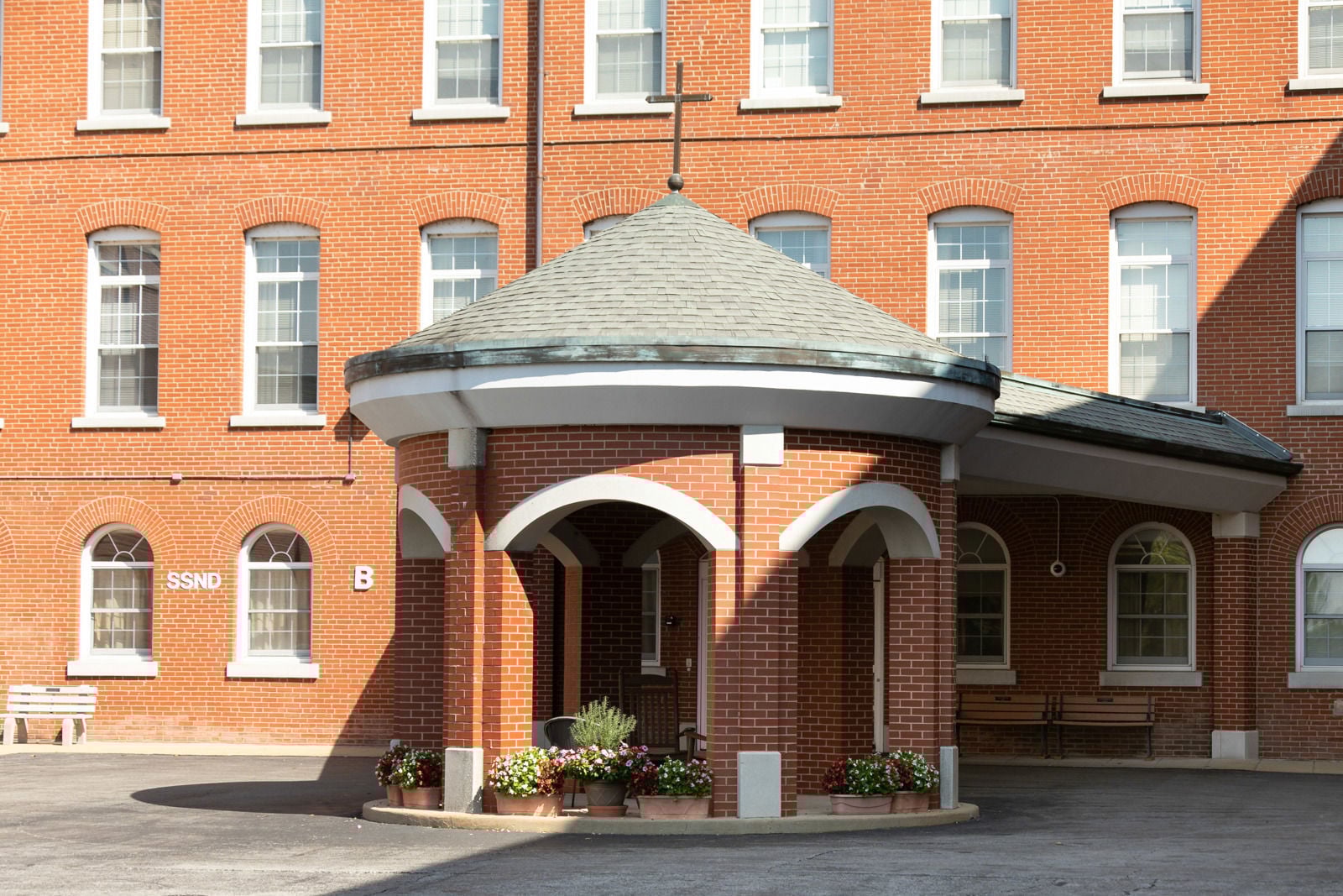 320ERipaAve-Exterior-03