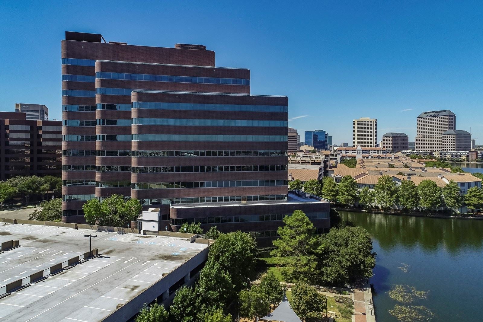 433 E Las Colinas Blvd-23.JPG