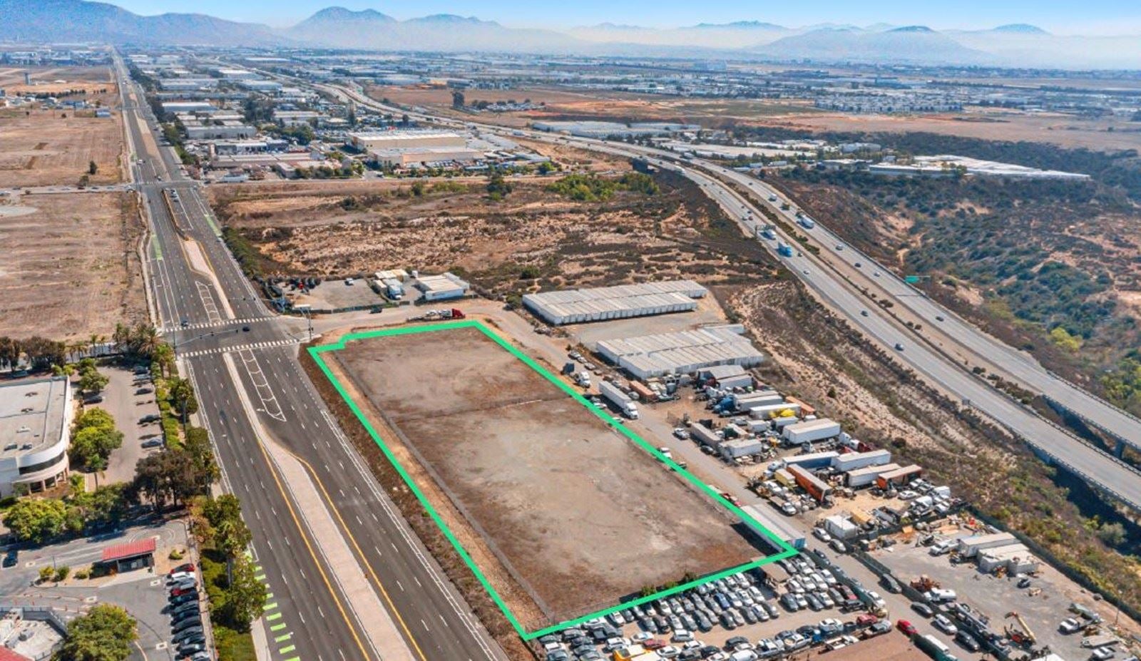 Camino Maquiladora.JPG