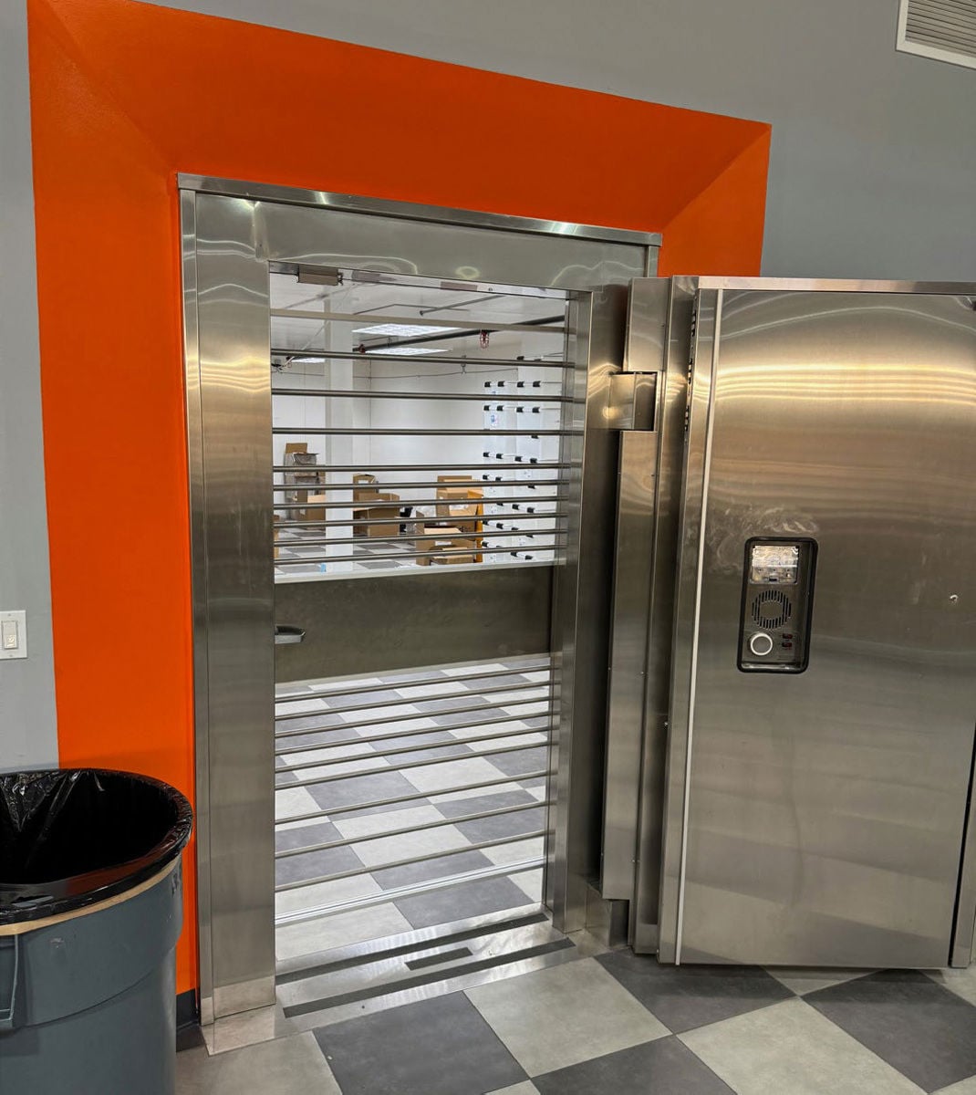 10220 Norris_OM_Barsamian_v05_GG-14