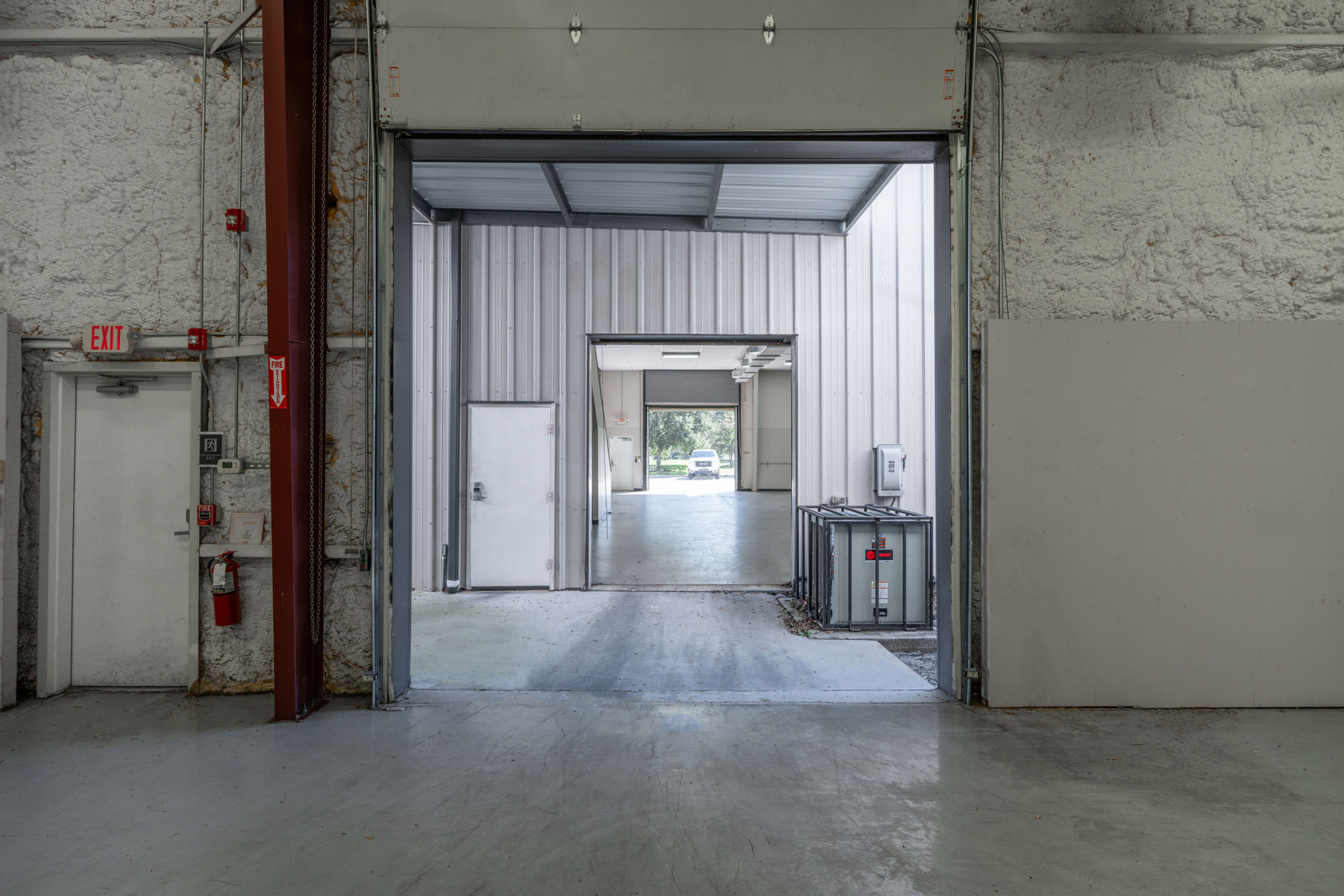 CBRE - 4277 Wesconnett - --8