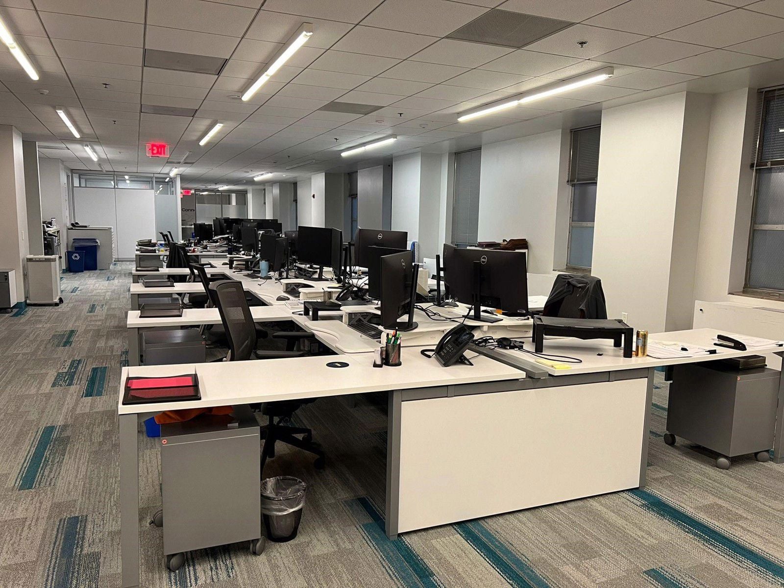 open space desks (1)