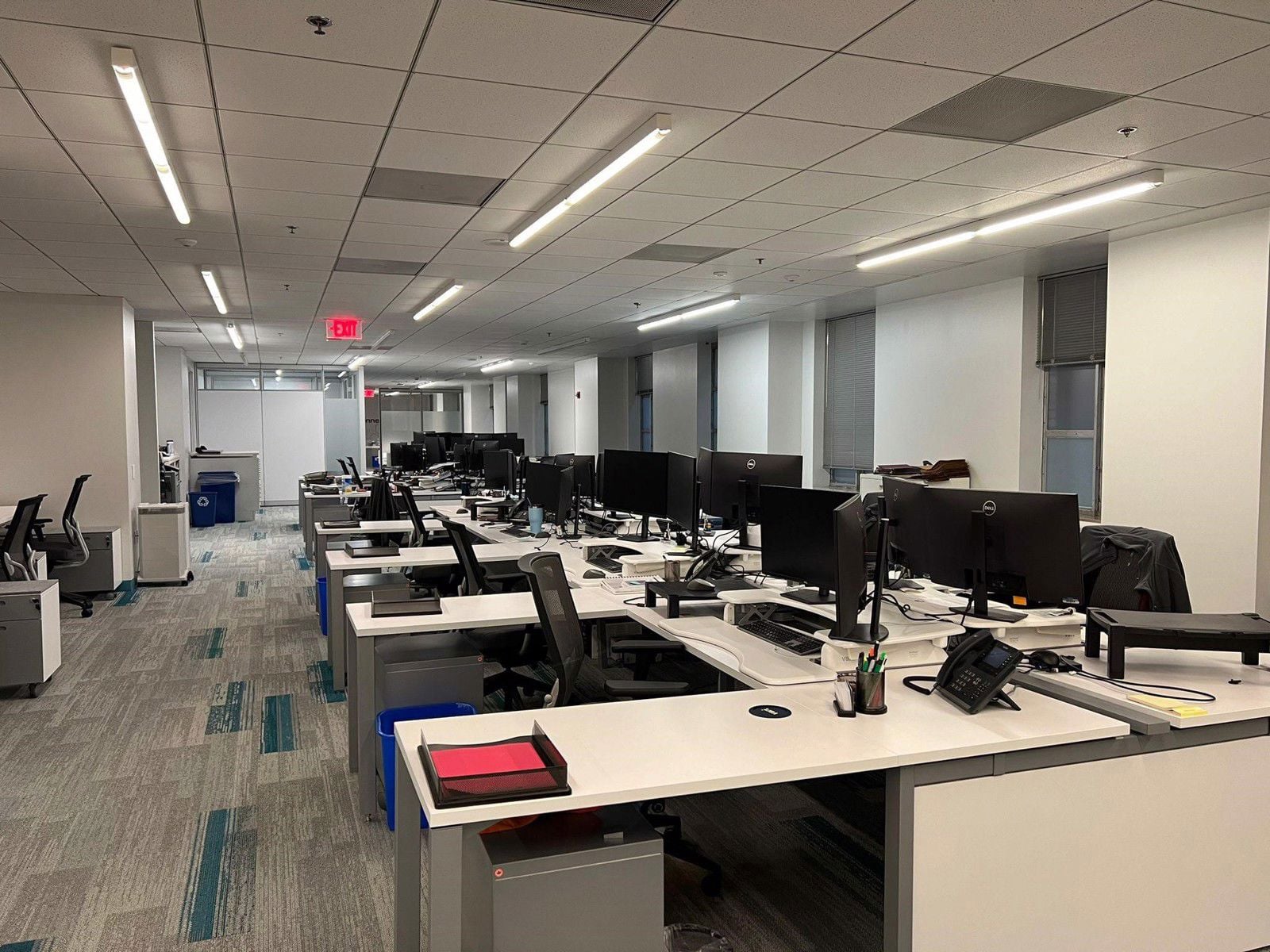 open space desks (4)