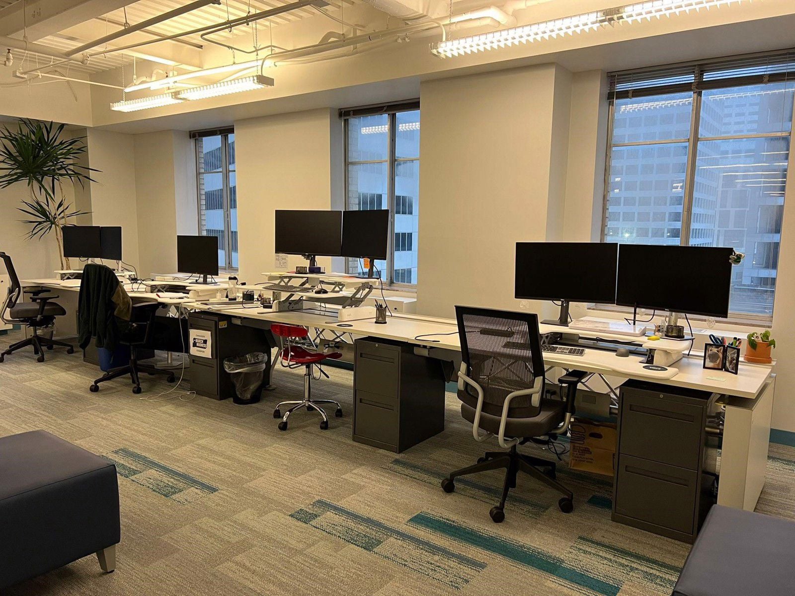 open space desks (3)