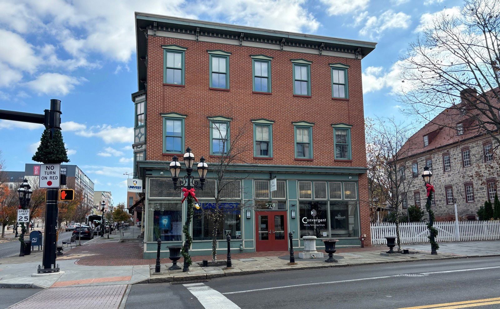 574 Main Street_Exterior 1