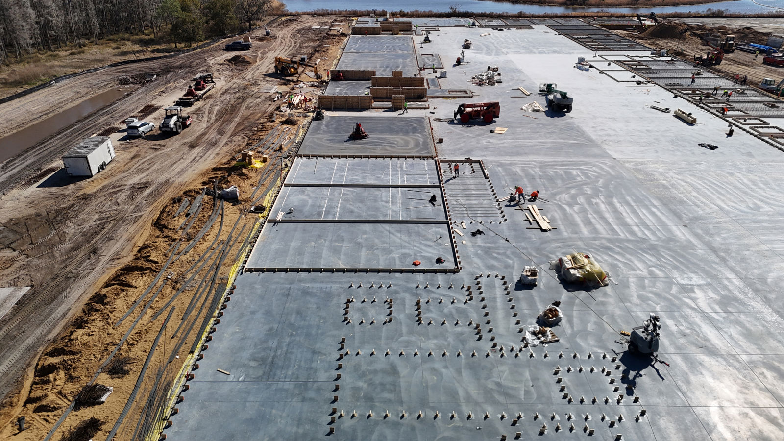 Four Front Commerce 8515 Florida 33 - Image 4