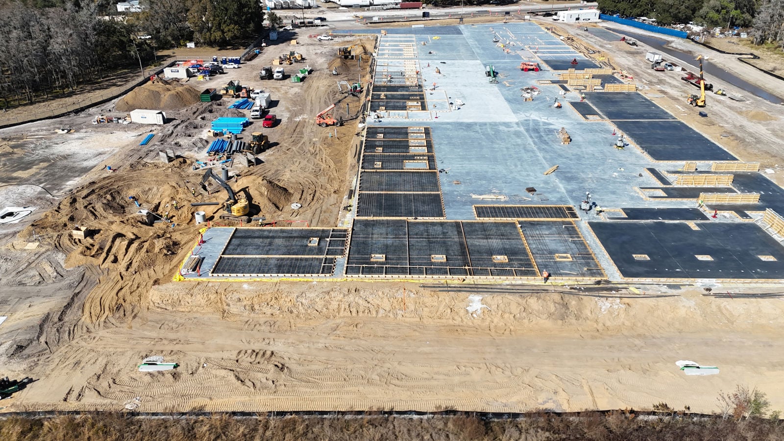 Four Front Commerce 8515 Florida 33 - Image 3