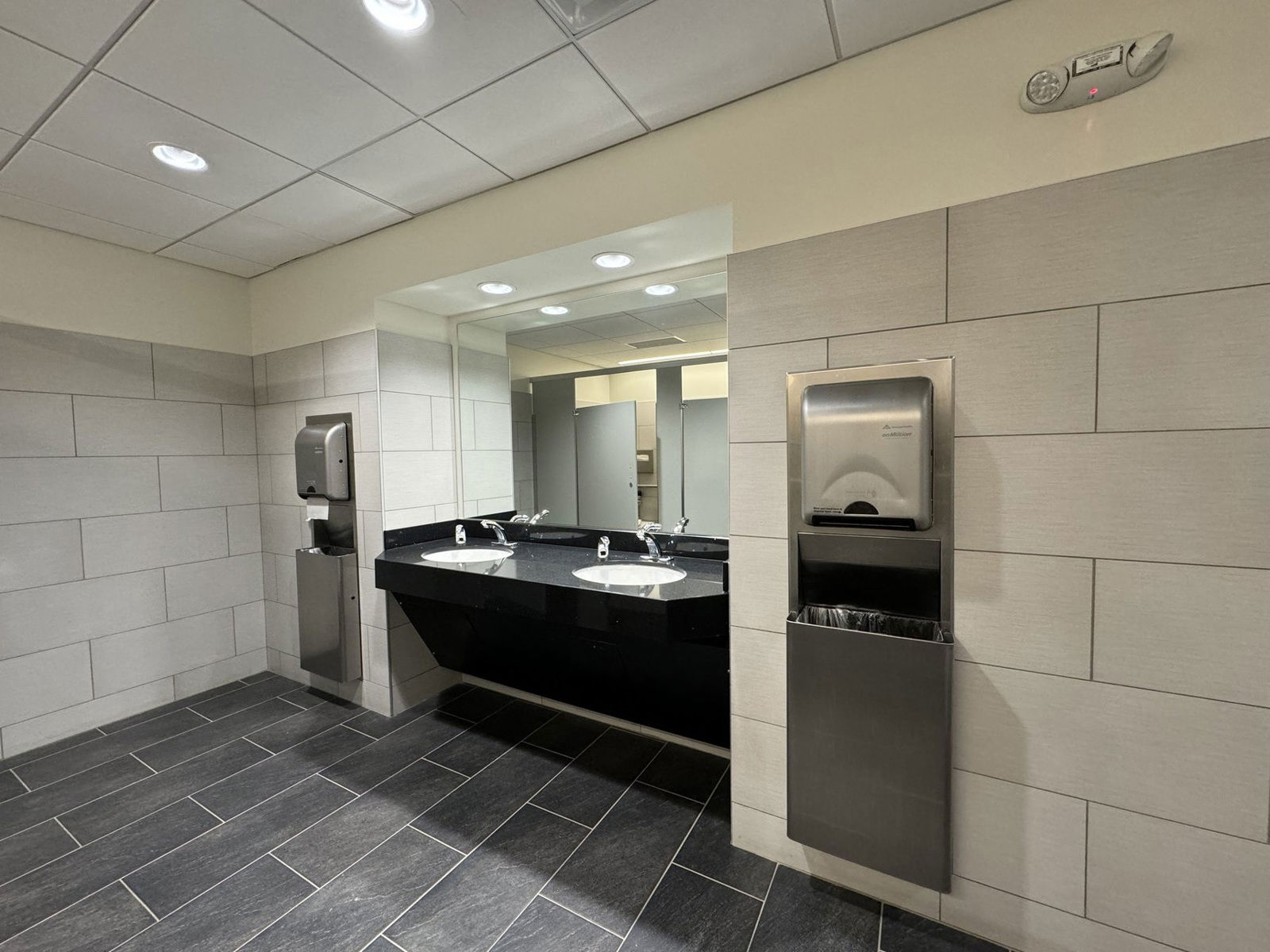 11800 W Park Place - Restroom Sinks