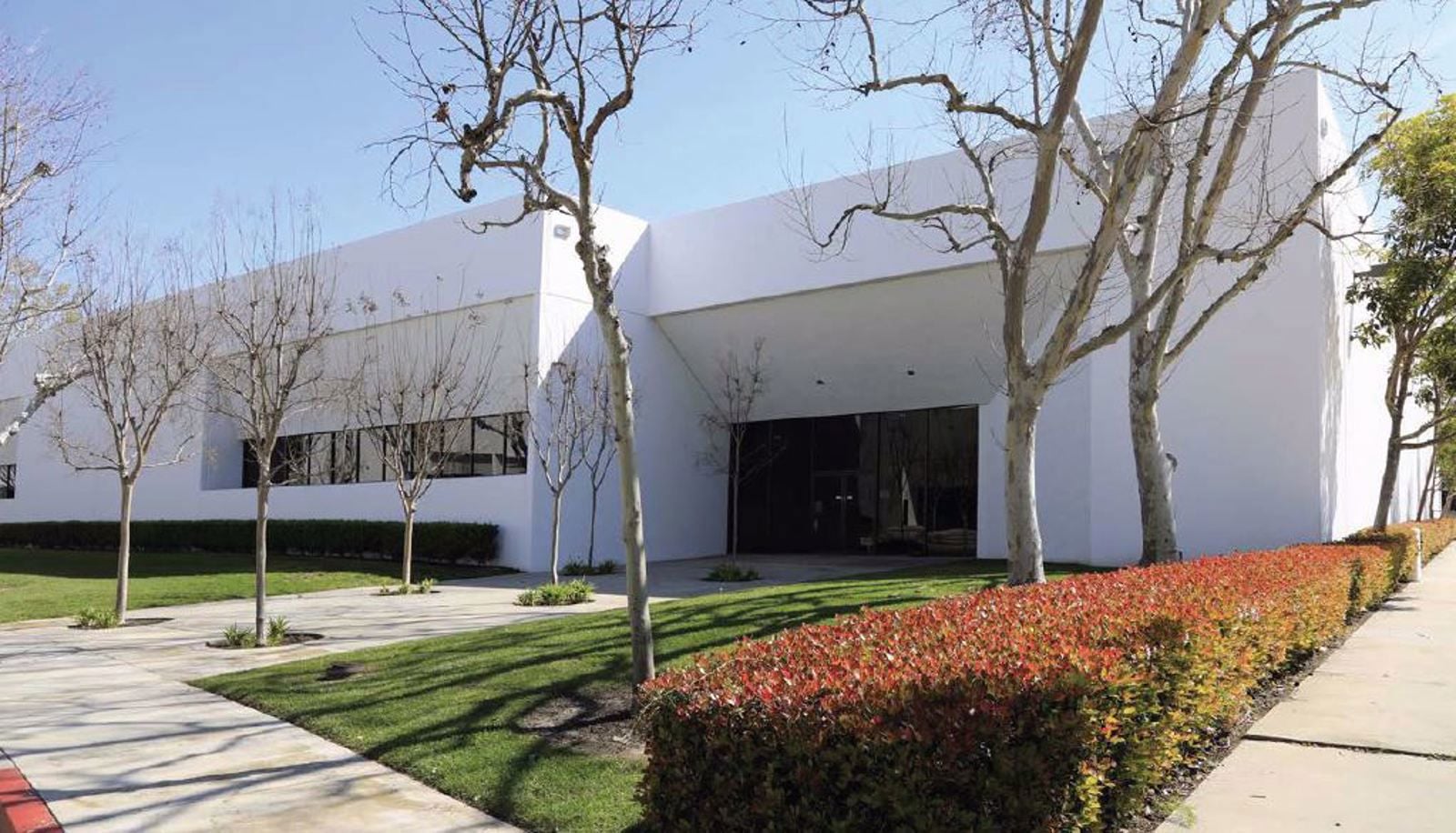 7100 Village Dr 11.25.14.JPG