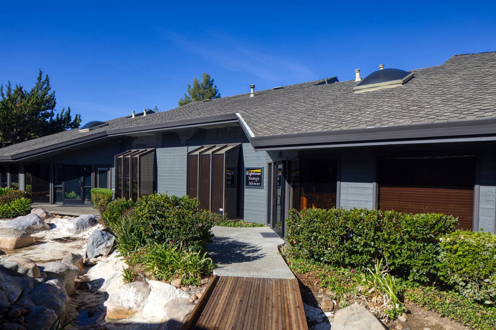 Exterior_74A4403_HDR