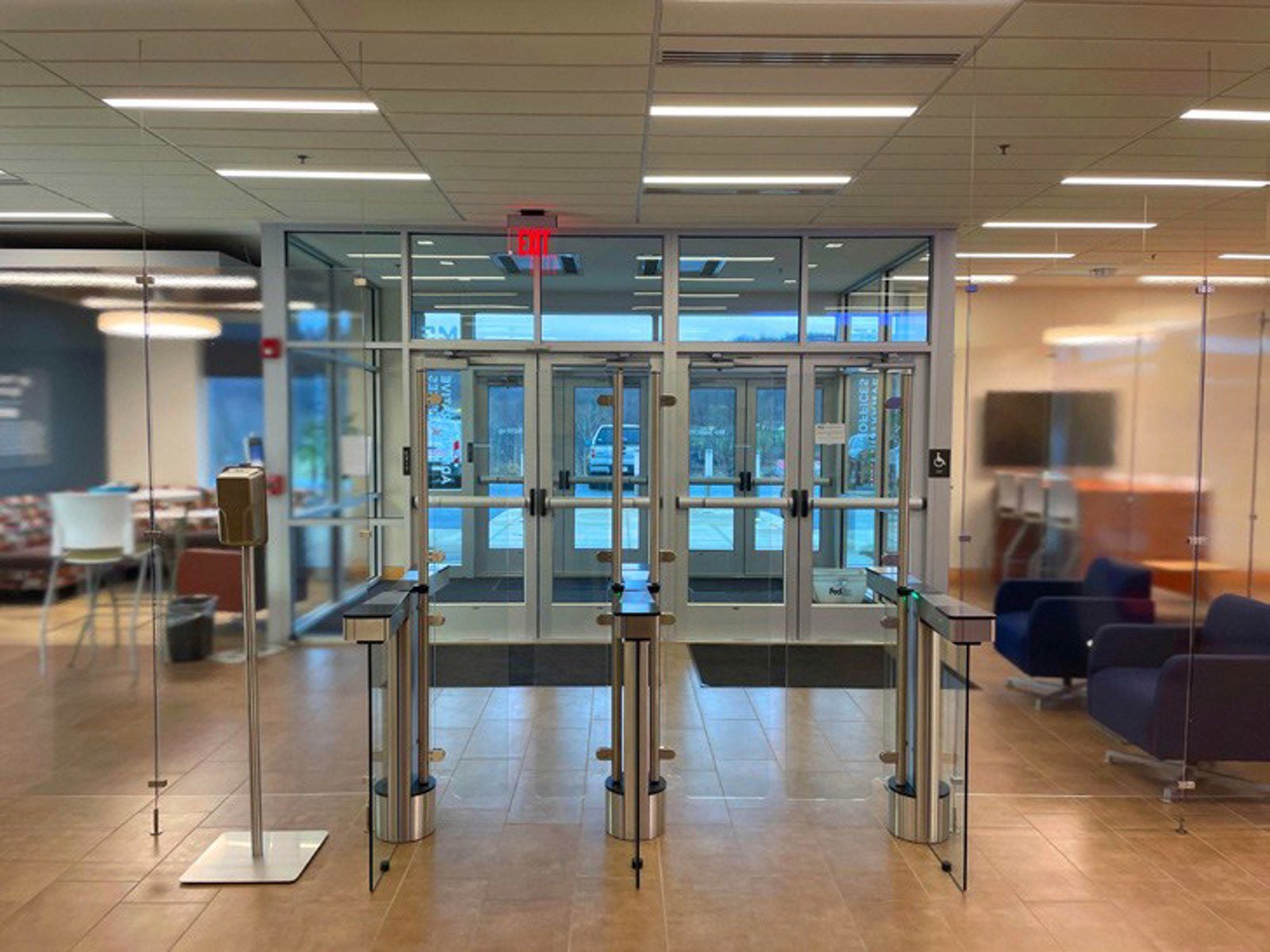 423 Fortress Road Office Photo 6