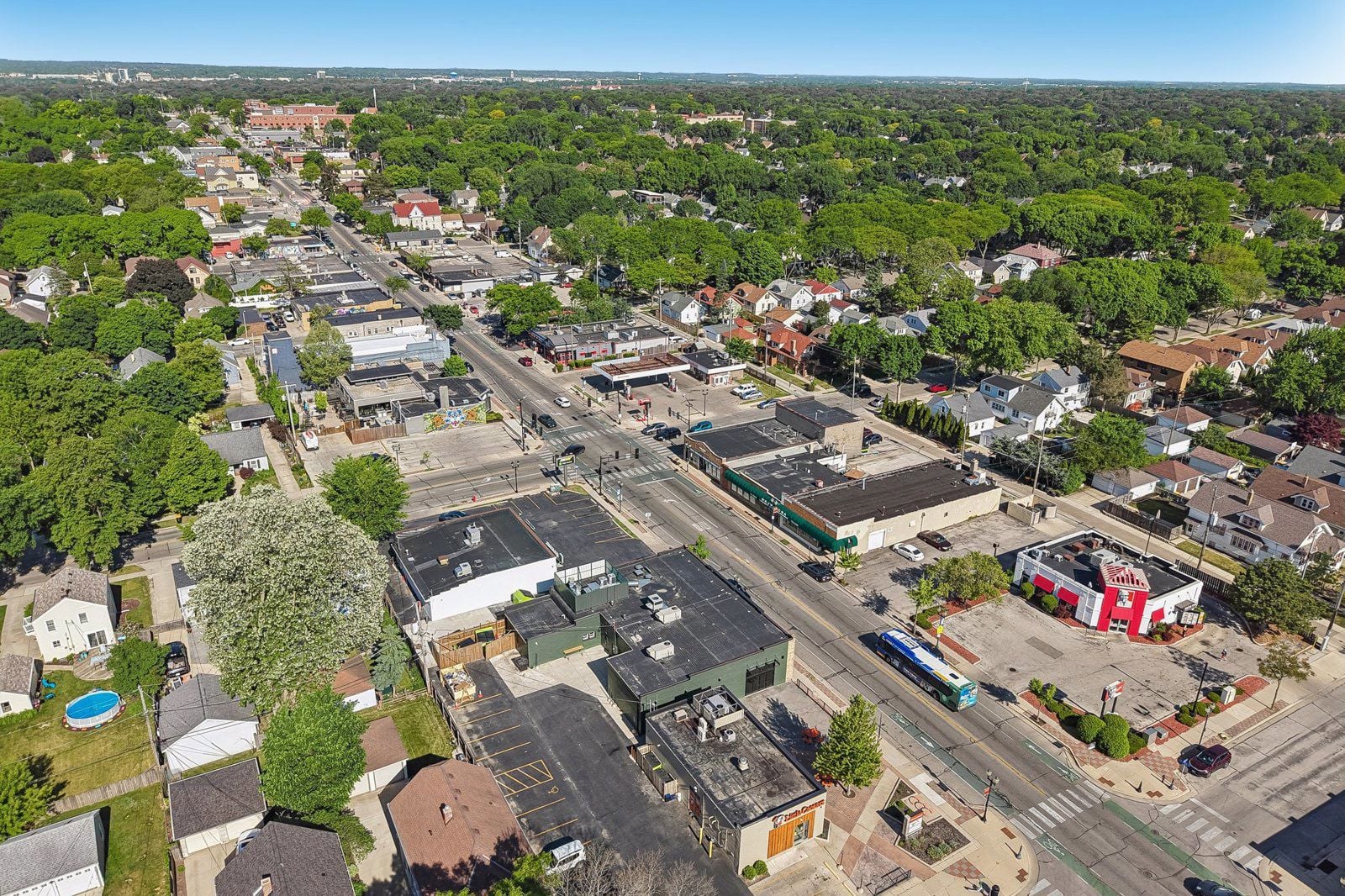 10-web-or-mls-W North Ave-S3005-010